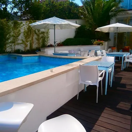 Feniks Guest house 3*