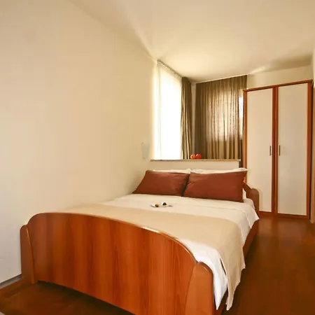 Guest house Feniks