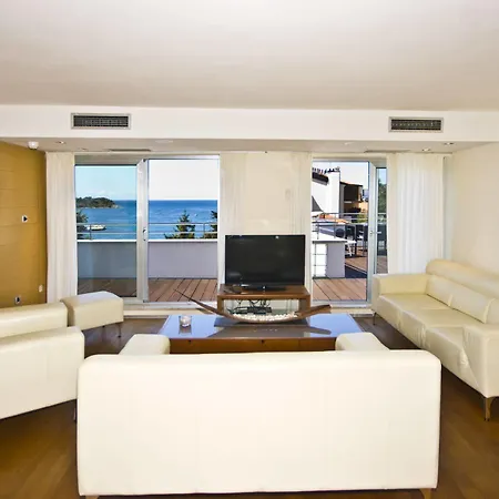 Guest house Feniks 3*
