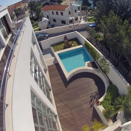 Feniks Guest house Pjescana Uvala