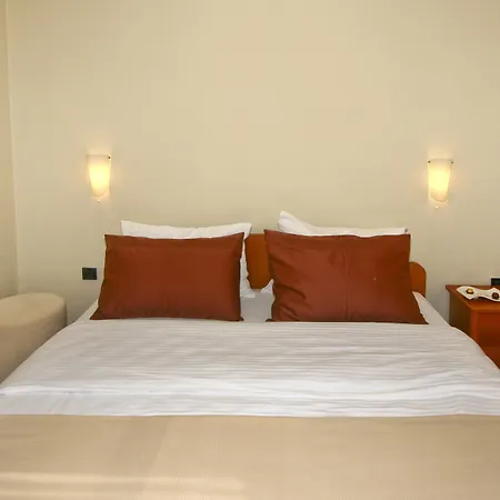 Guest house Feniks Pjescana Uvala