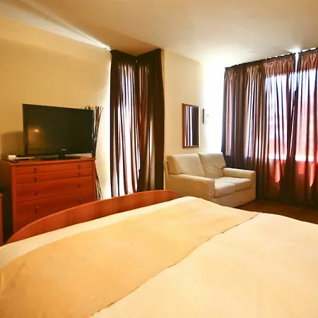 Guest house Feniks Pjescana Uvala